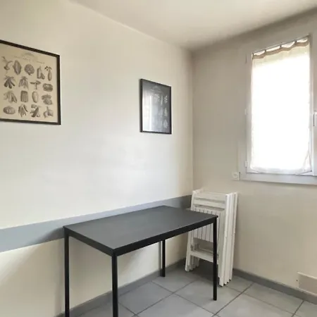 Appartement Lumineux Et Traversant Montauban Exterior photo