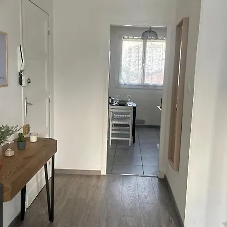 Appartement Lumineux Et Traversant Montauban Exterior photo